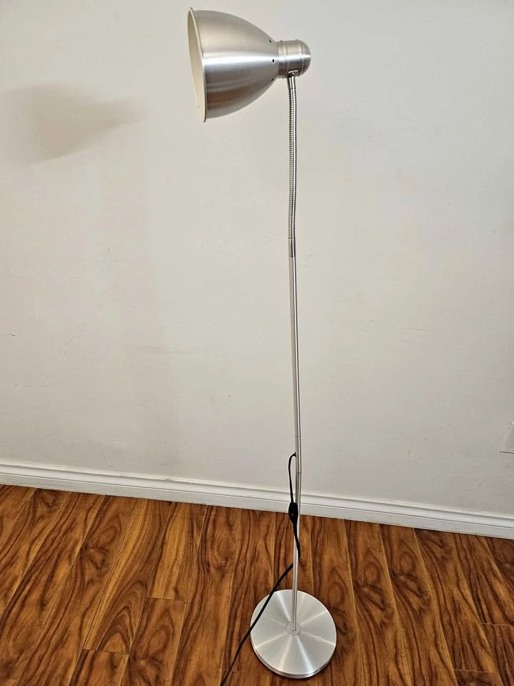 IKEA LERSTA Aluminum Floor / Reading Lamp – Adjustable Gooseneck