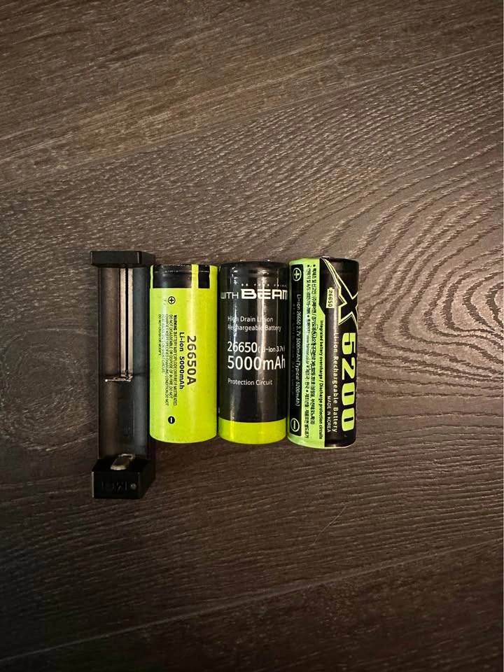 Fairman and With Beam 26650 Li-ion Batteries with Charger - photo 4