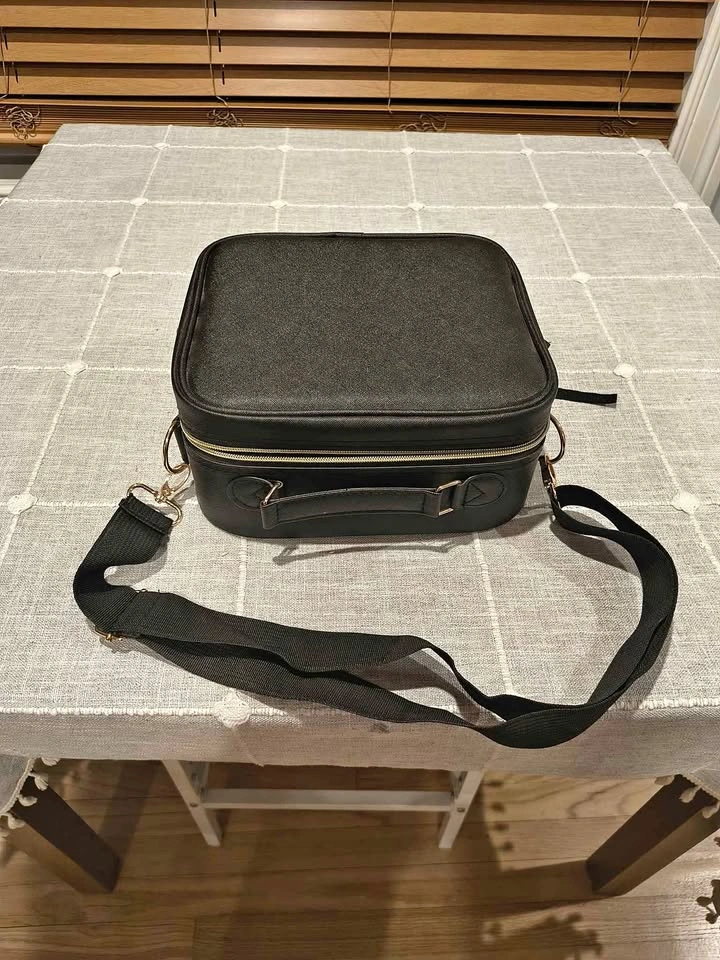 Travel Makeup Bag with LED Lighted Mirror, Black