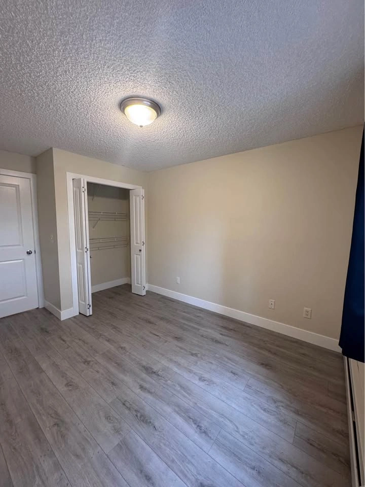 Private room for rent; Female preferred - photo 3