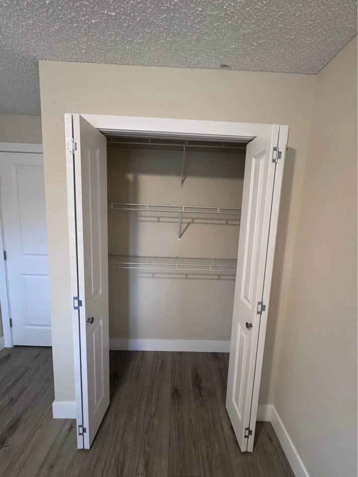 Private room for rent; Female preferred - photo 4