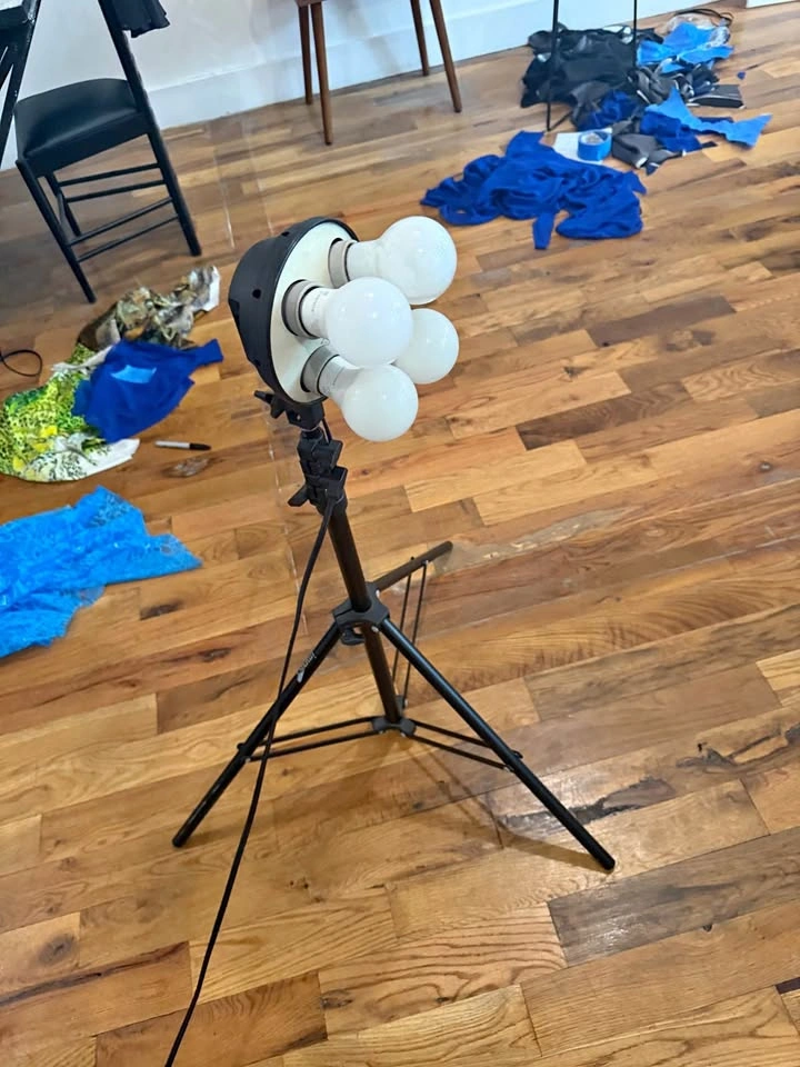 Photography Video 4 CFL Light Lighting Head with Umbrella Mount