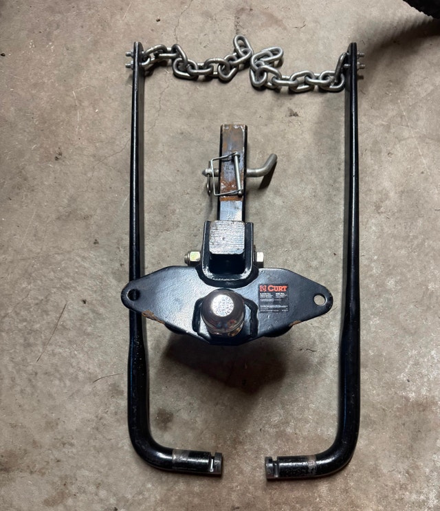 CURT Weight Distribution Hitch - photo 3