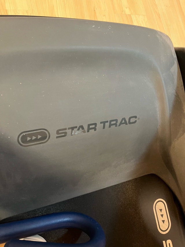 Star Trac 4TR Commercial Treadmill - photo 2