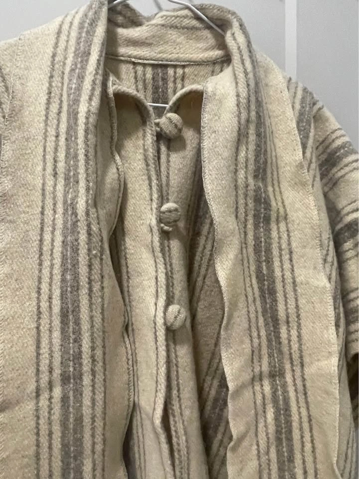 🧣 Authentic Handmade Mexican Wool Poncho / Cape – One Size - photo 2