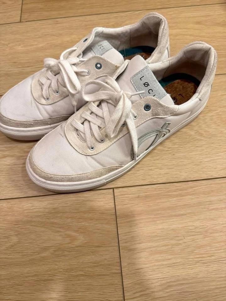 LØCI Eight Sneakers — White / Sage, EU 42