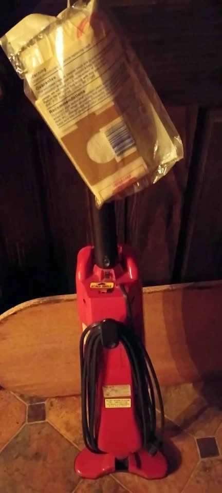 Dirt Devil Stick Vacuum with Bags Works - photo 4