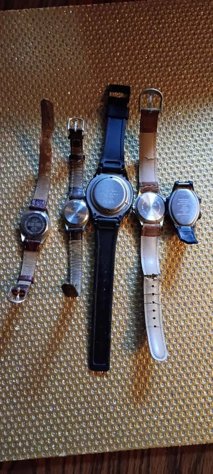 Vintage Watches Lot Untested 5 Total Take All Used - photo 5