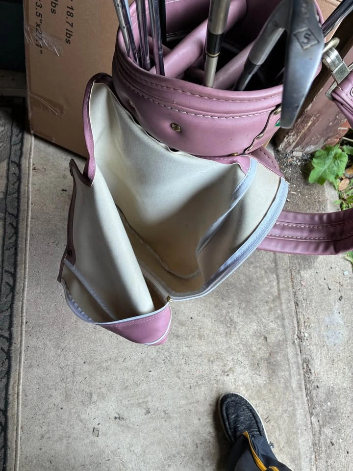 Vintage golf pro women golf bag with golf clubs and accessories - photo 5