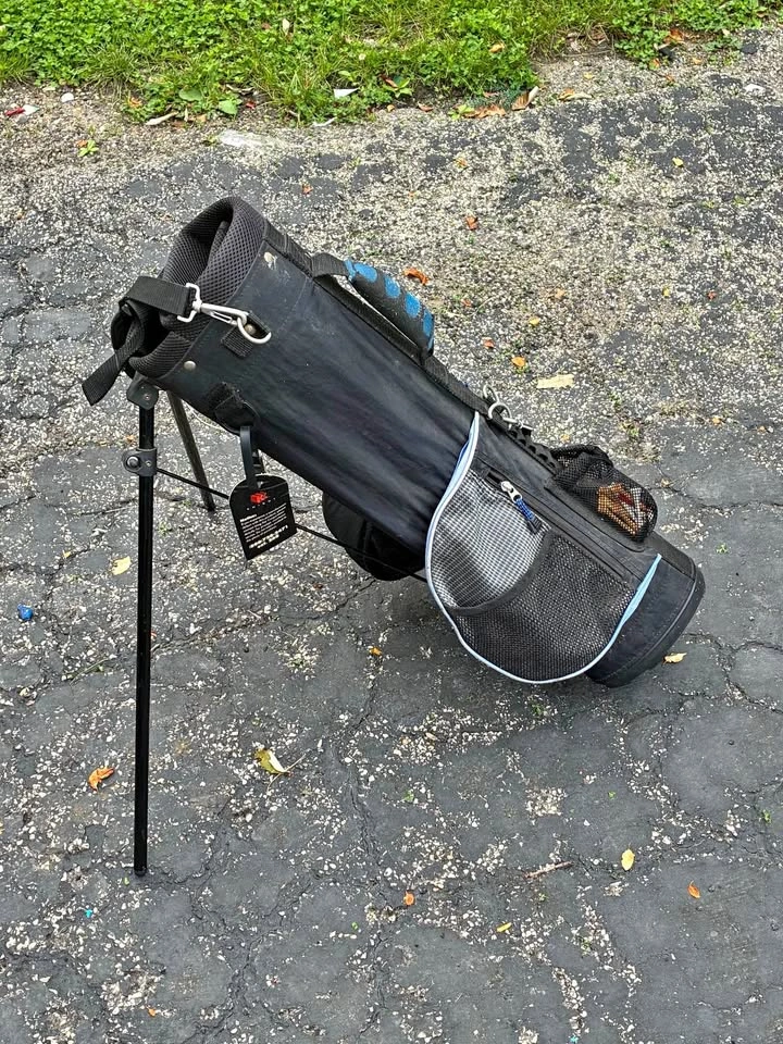 Knight standing kids golf bag