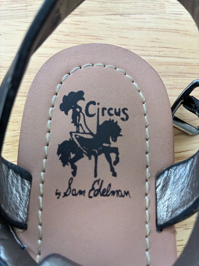 Women’s Leather Sandals, black - photo 3