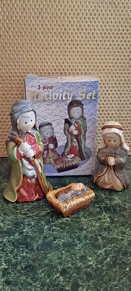 Vintage Nativity Set New w Box Ceramic Christmas Decor