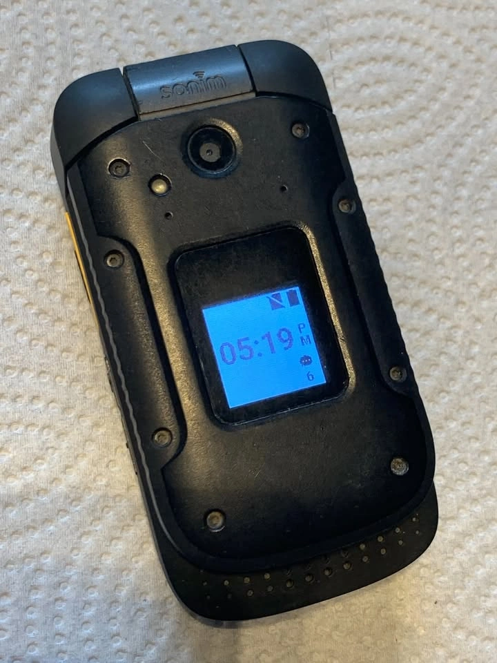 Mobile phone 4G LTE Sonim XP3800 Ultra-Rugged Flip Phone - photo 2