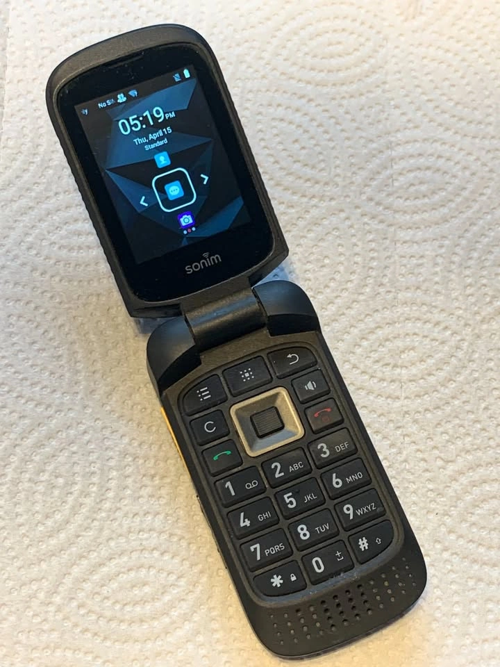 Mobile phone 4G LTE Sonim XP3800 Ultra-Rugged Flip Phone - photo 5