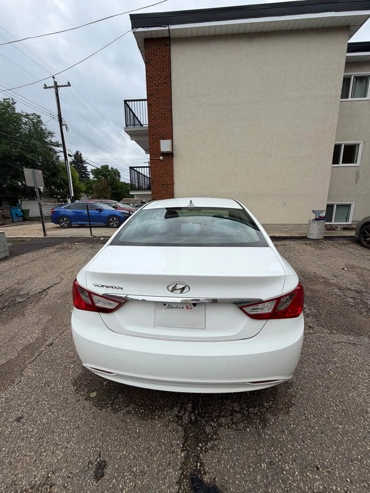 2013 Hyundai Sonata - photo 4