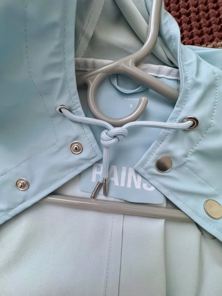 Unisex RAINS Long Jacket sz small - photo 2