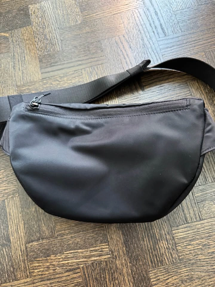 Lululemon | City Adventurer 2.5L Belt Bag - photo 3