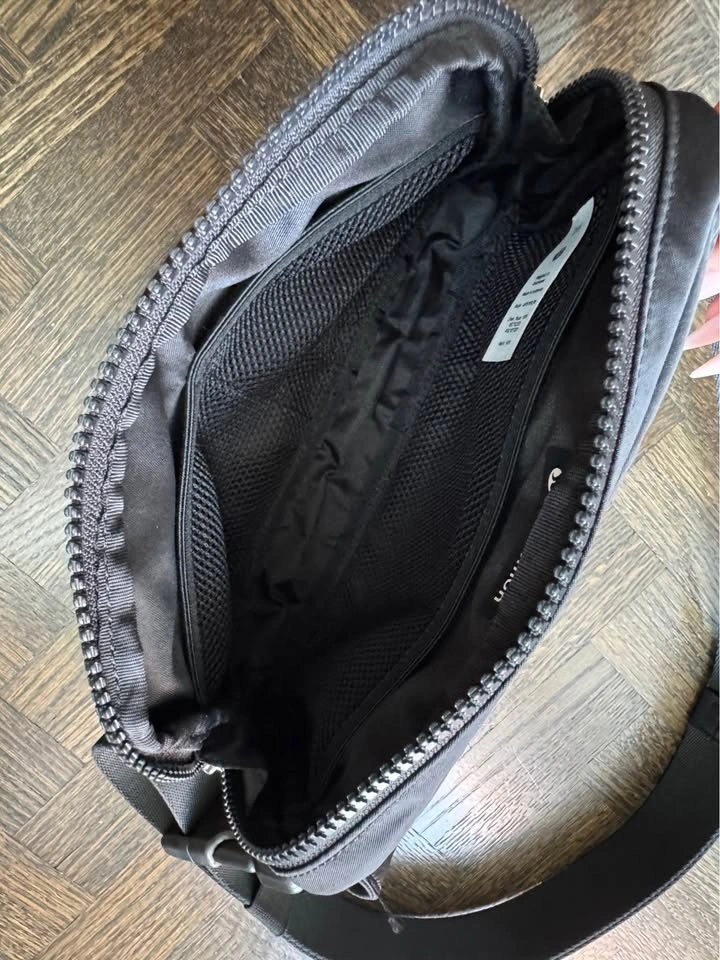 Lululemon | Everywhere Belt Bag 1L - photo 2