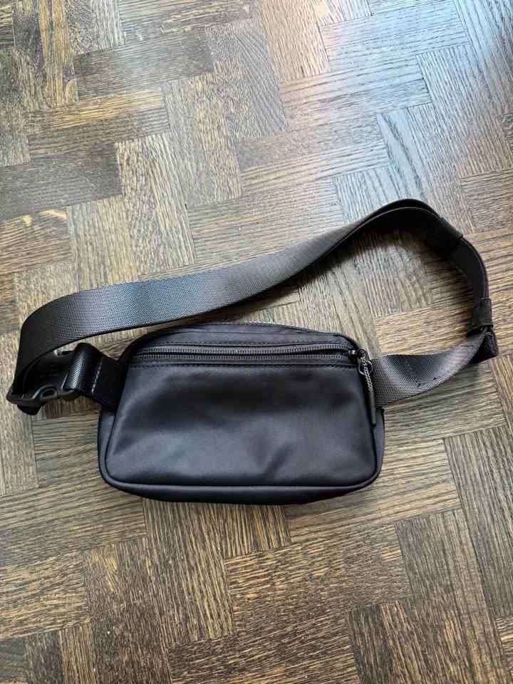 Lululemon | Team CAN Future Legacy Everywhere Belt Bag - photo 2