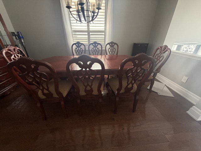 Solid Wood Table & Hutch – Great Condition