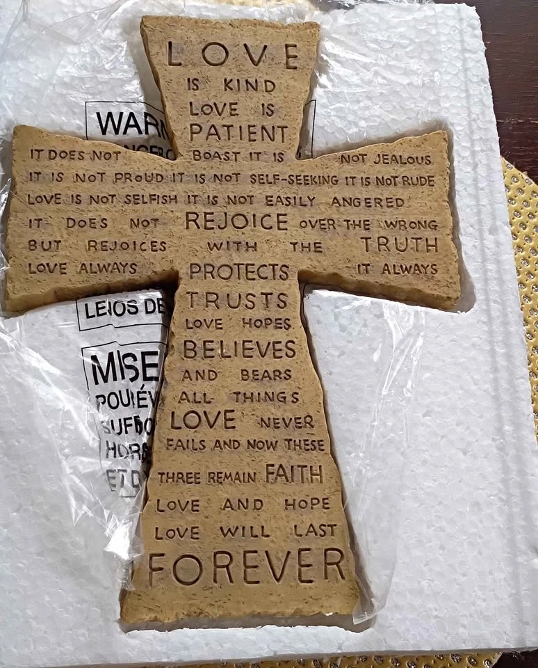 Wall Cross Resin New w Box - photo 2