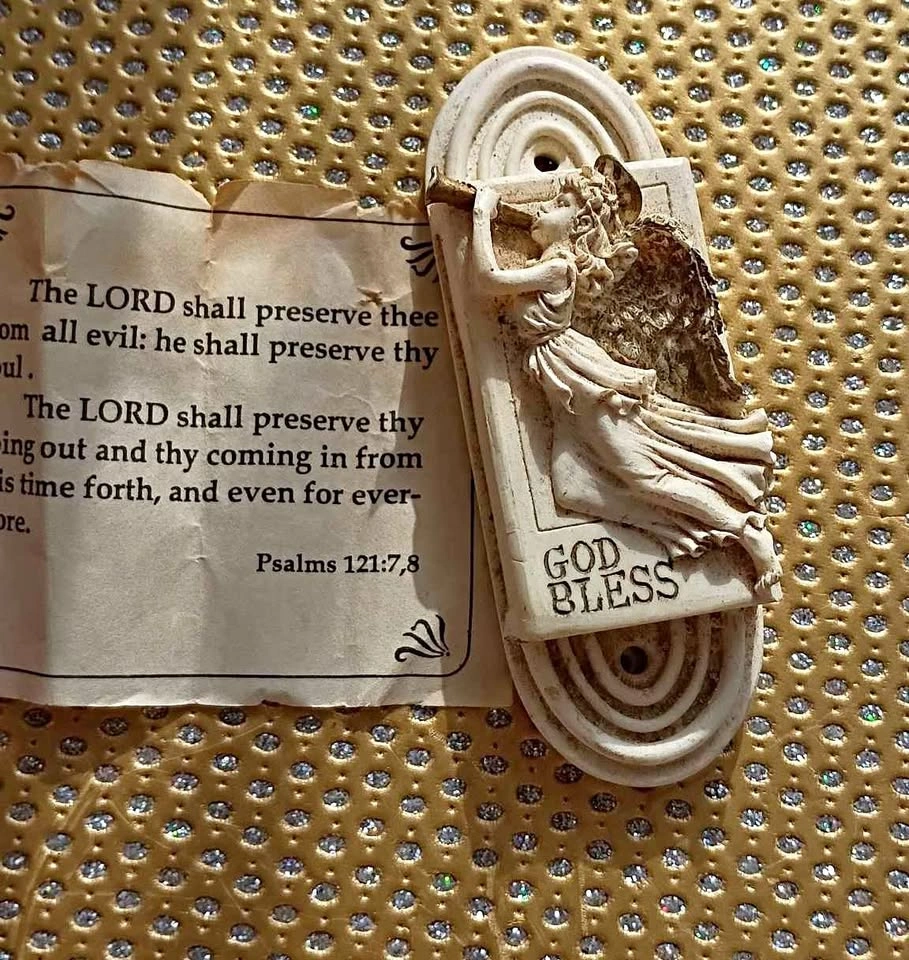 House of Lloyd Angel Door Prayer Vintage 1997 Ceramic