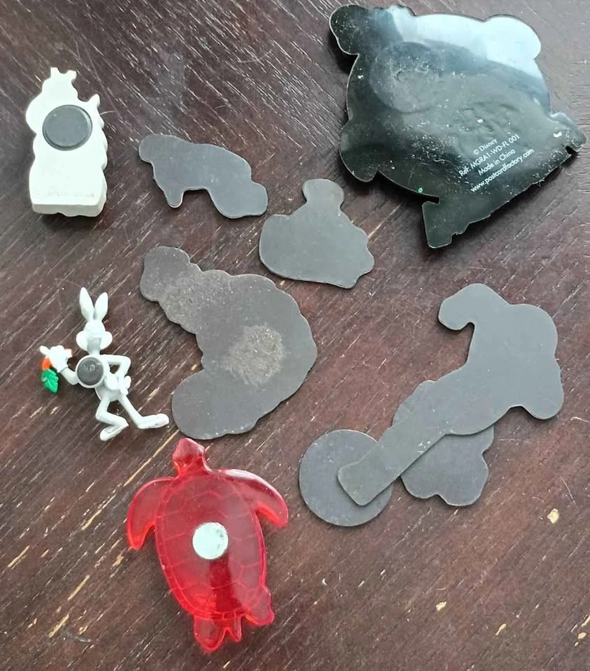 Vintage Magnet Lot Characters Marvel DC Disney Nickelodeon - photo 4