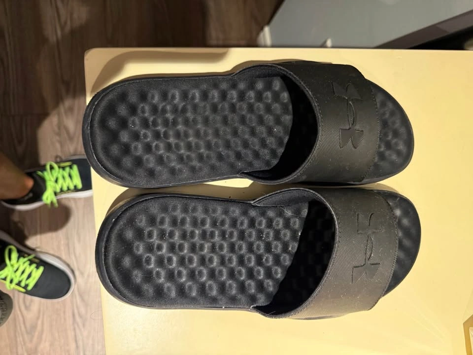 Under Armour Slides-Men’s Size 10 - photo 2