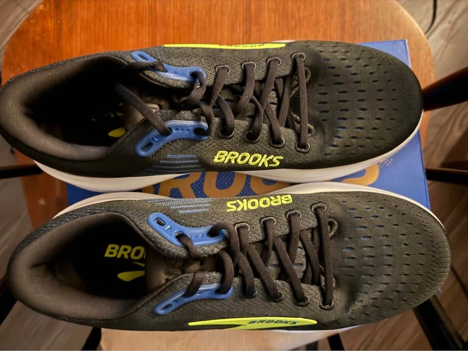 MENS Brooks Ghost Max 3- Size 10 - photo 2