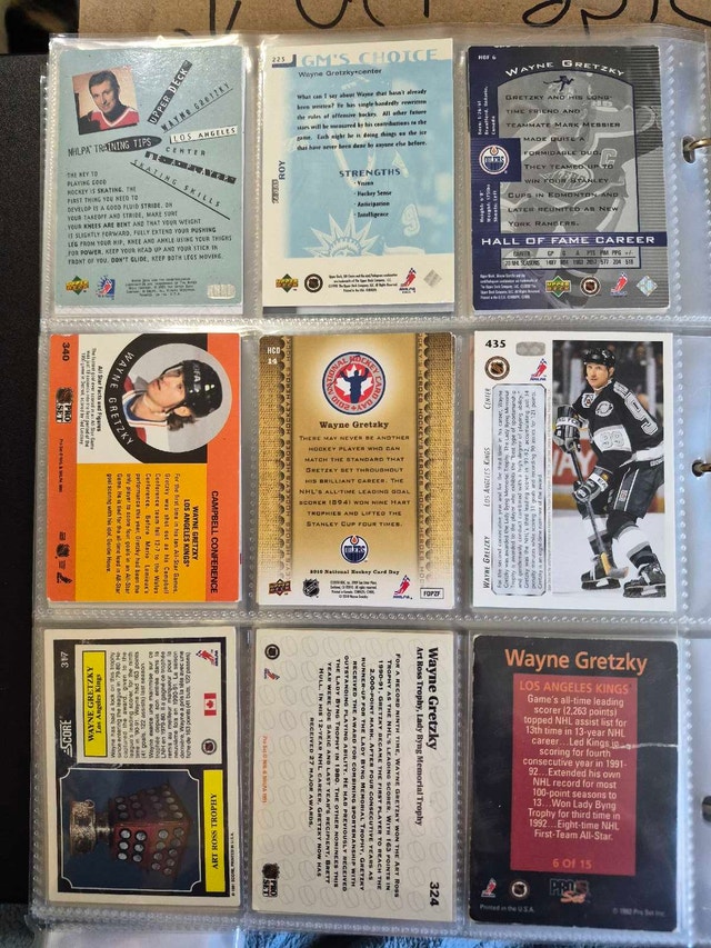 Wayne Gretzky Hockey Card Collection - photo 2