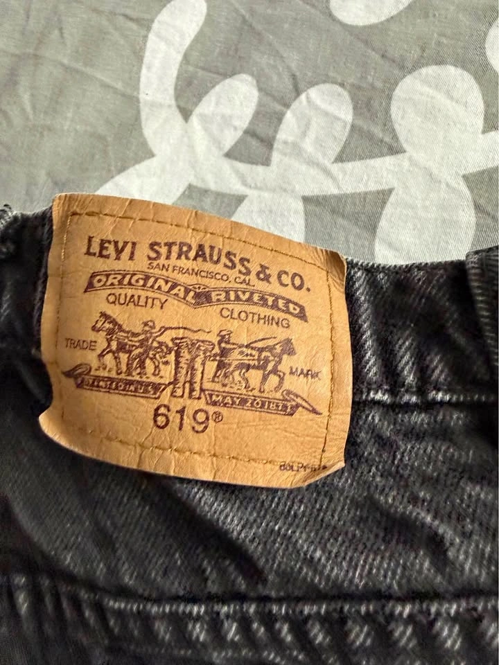 Levi's 619 Orange Tab Black Jeans 38/32