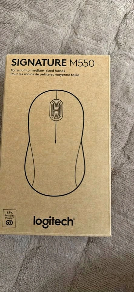 Wireless Mouse - Logitech Signature M550