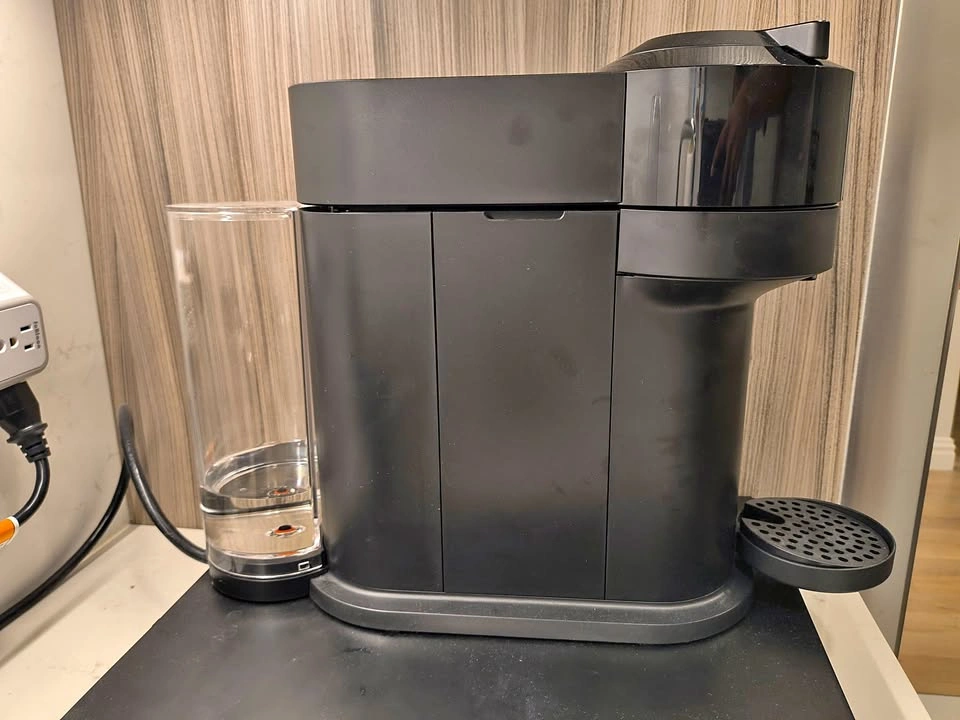 Nespresso - Vertuo Next Deluxe Matte Black Chrome