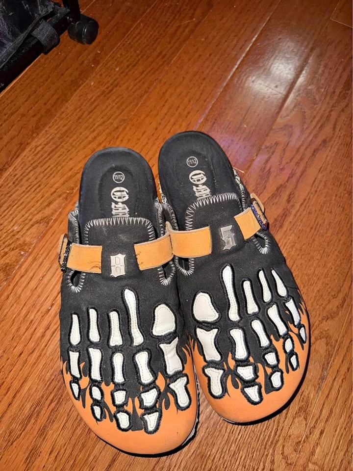 OM New York Custom Clog Slides Sz11-12