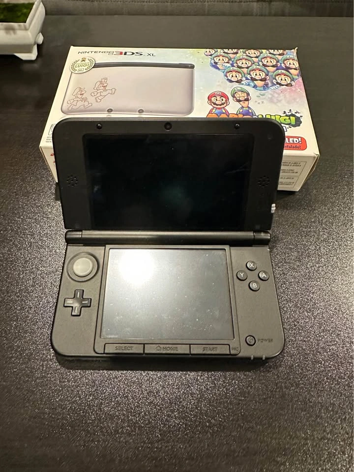 Mario and Luigi Dream Team 3DS XL CIB - photo 3
