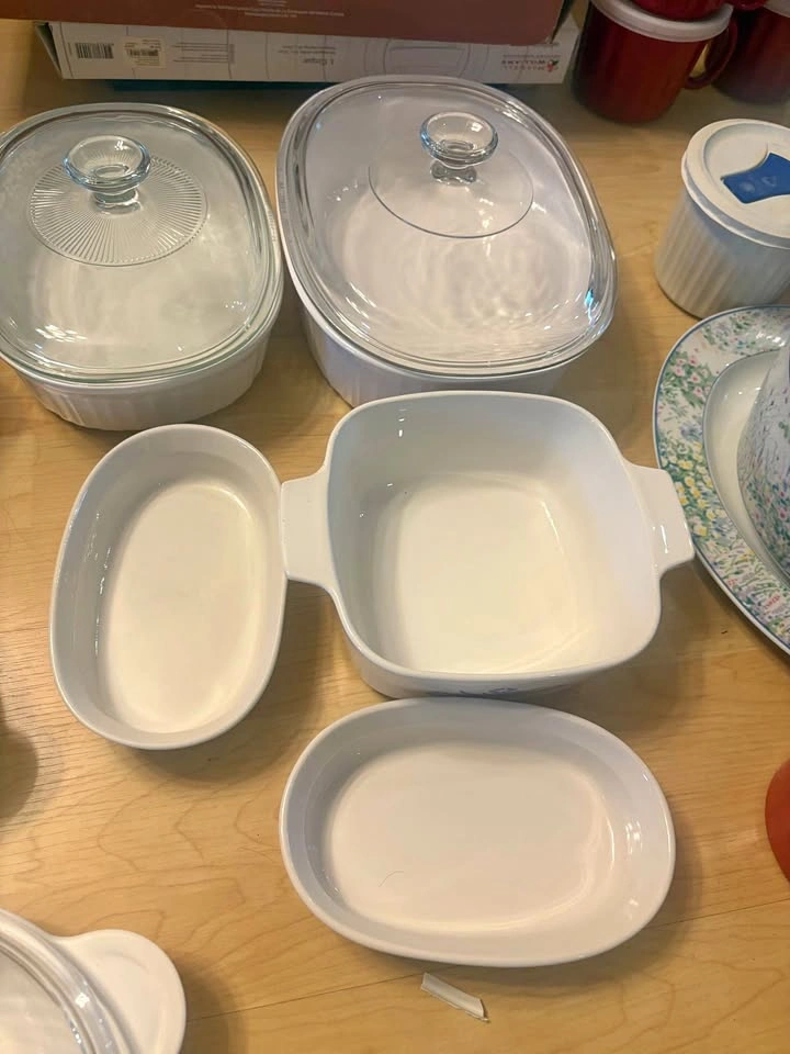 CORNINGWARE BAKING DISH