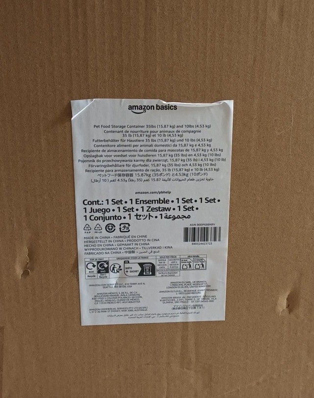 Amazon Basics Pet Food Storage Containers 35lbs+10lbs - photo 4