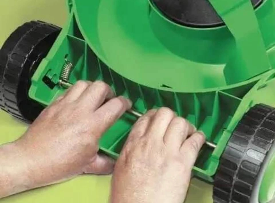 Mini lawn mower - photo 5