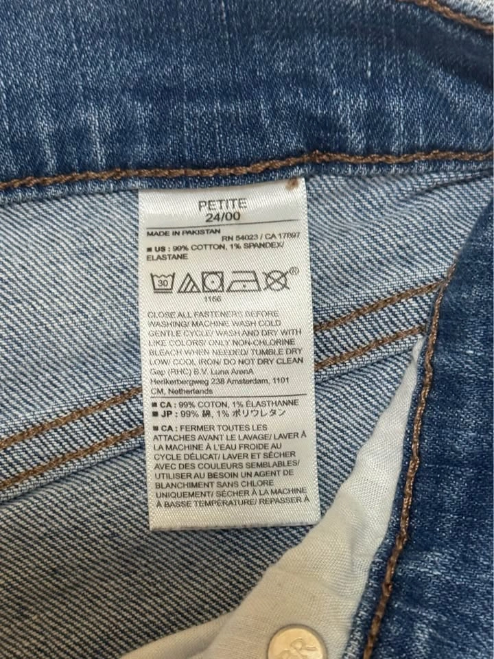 Banana Republic Low-Rise Girlfriend Jeans - photo 2