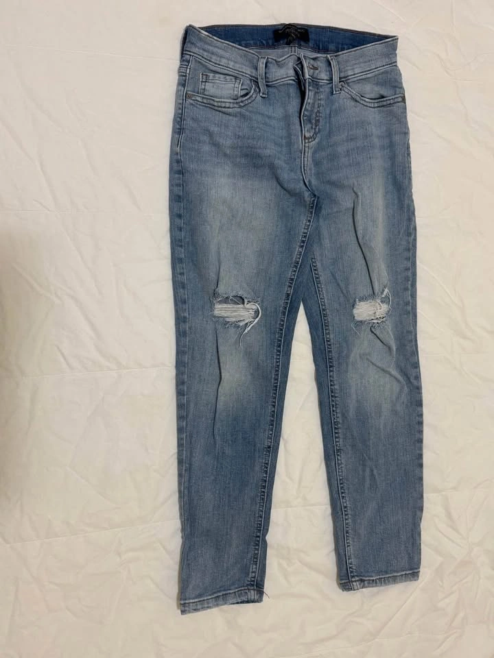 Banana Republic Low-Rise Girlfriend Jeans - photo 3