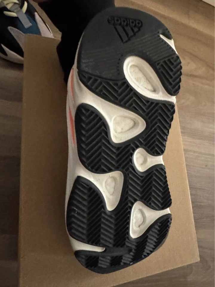 adidas Yeezy Boost 700 'Wave Runner' - photo 3