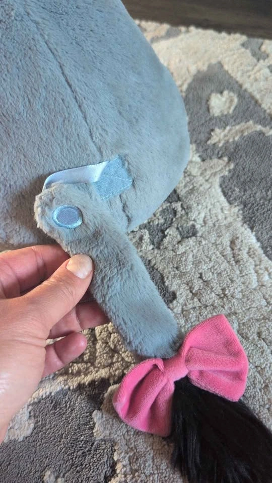 Disney Store Eeyore Plush - photo 2