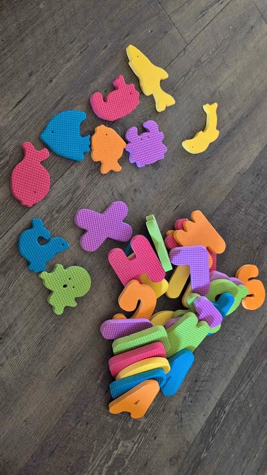 Colorful Foam Bath Letters and Sea Animal Shapes
