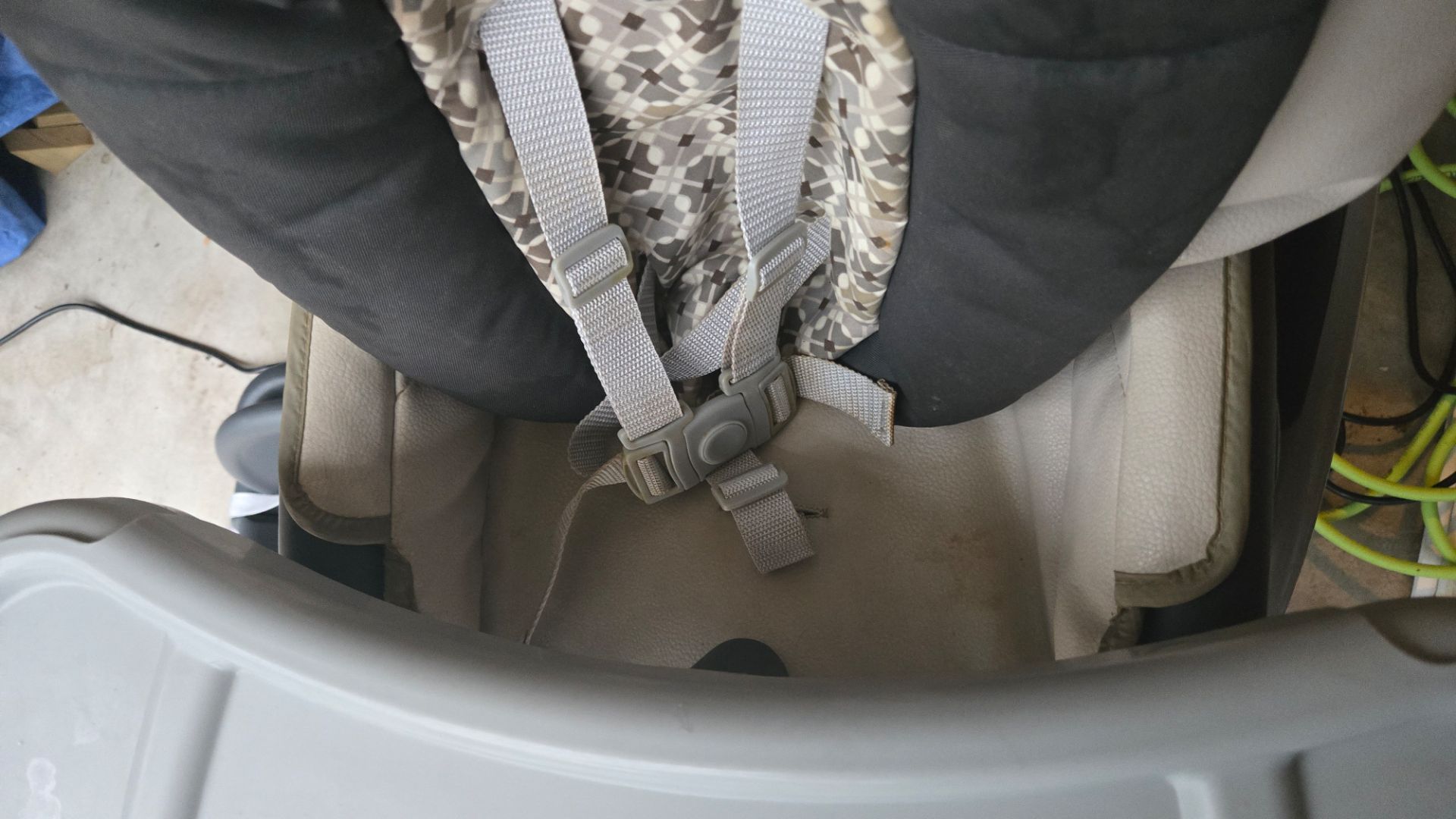 Graco adjustable high chair and booster - photo 4