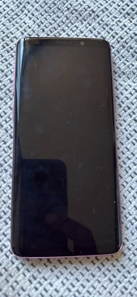 Samsung Galaxy S9 - photo 2