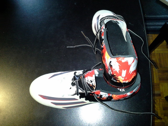Soccer shoes - photo 2