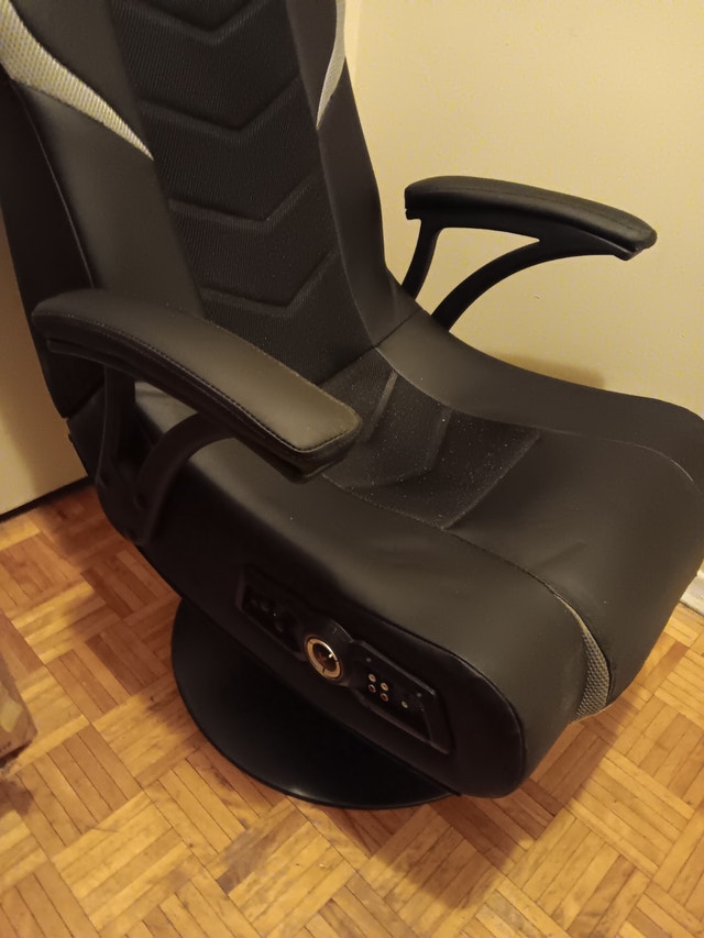Gaming chair - photo 2