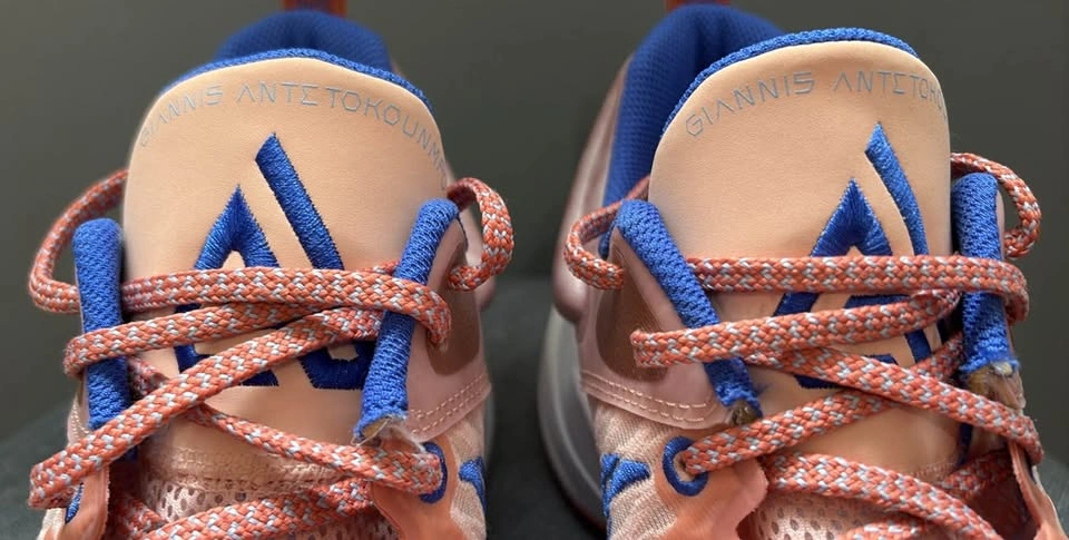 Nike Giannis Immortality Shoes - Like New - photo 5