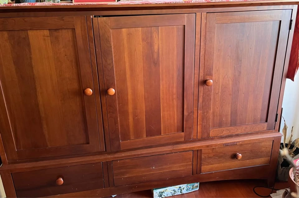 Ethan Allen Media Console - photo 2