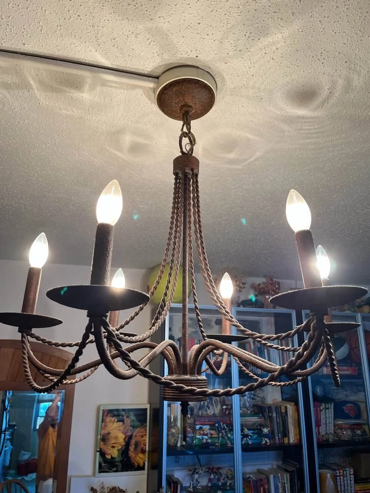 Ethan Allen Chandelier - photo 3
